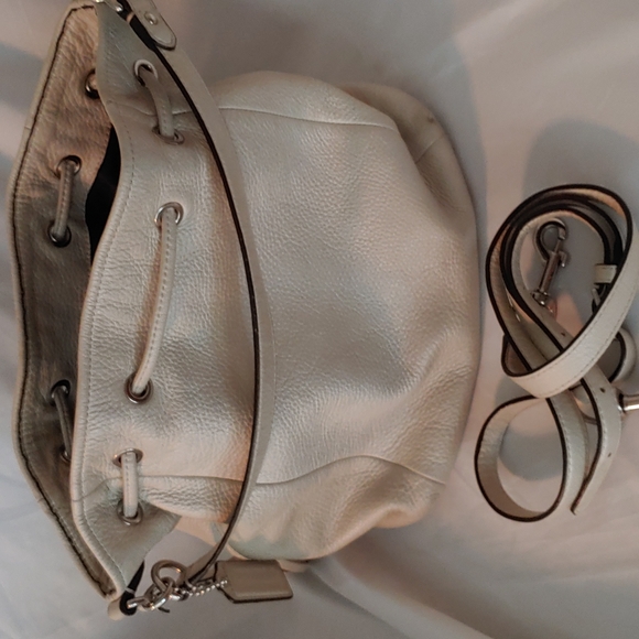 Coach purse - Picture 3 of 3